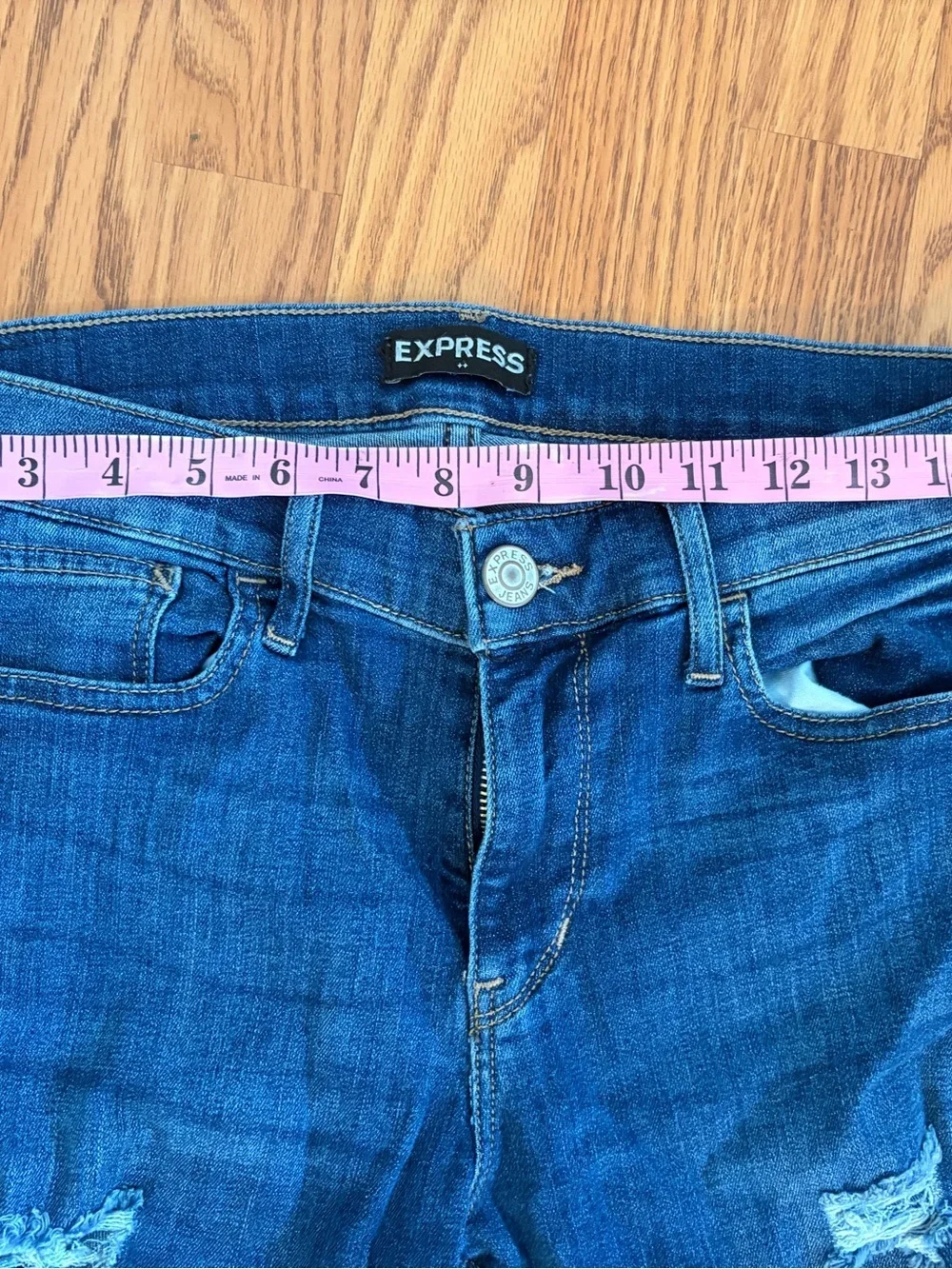 Express Barely Boot Mid Rise Distressed Jeans Size 8R Dark Wash Stretch